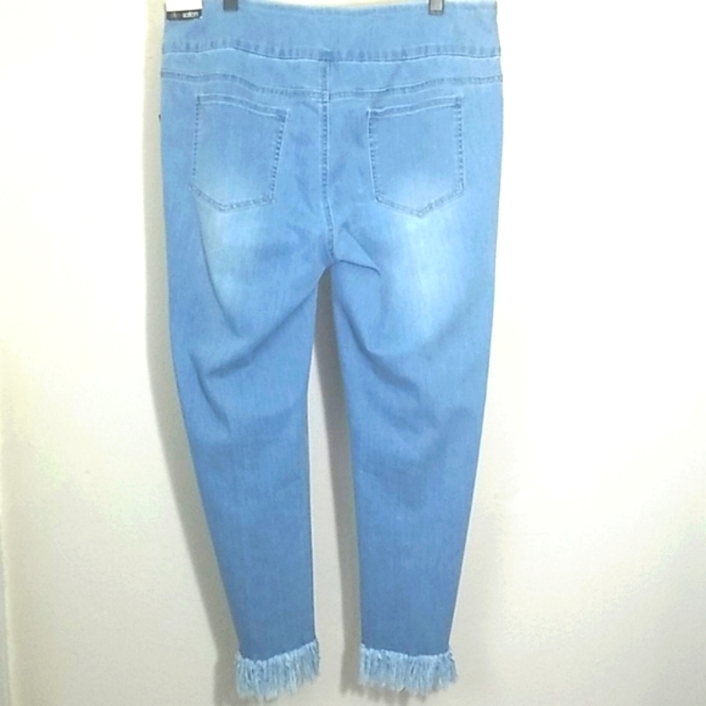 Slim-Sation Cropped Ankle Jeans destroyed lace light wash frayed hem skinny NEW - Picture 7 of 9